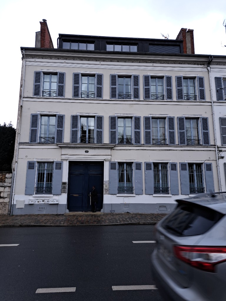 Façade de l’agence Idéalis Gestion à Meaux, 13 Boulevard Jean Rose